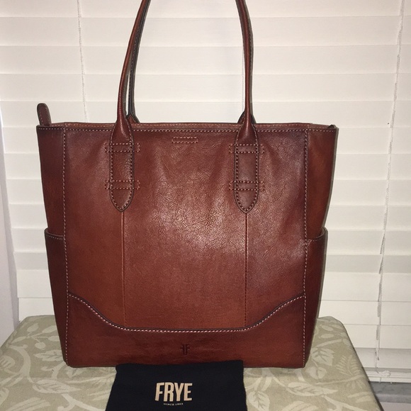 frye north south tote